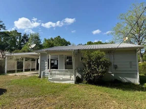 1207 W 12th St, Bogalusa, LA 70427