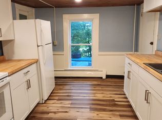 179 Lafayette St #2, Saint Johnsbury, VT 05819