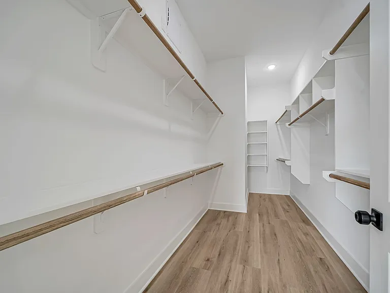 3468 Bremond St — Photo 10