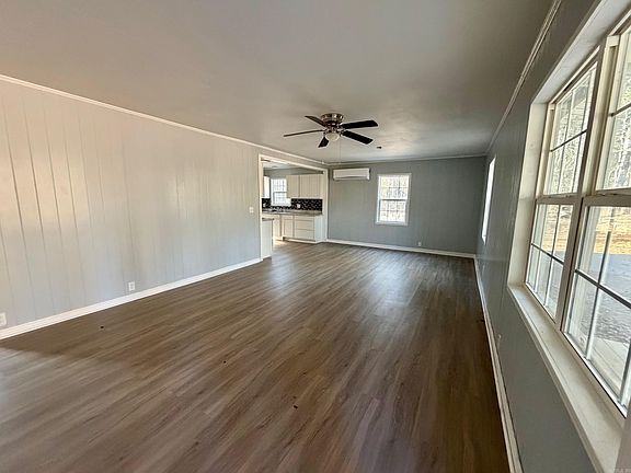 2nd image of 138 Anderson Ln