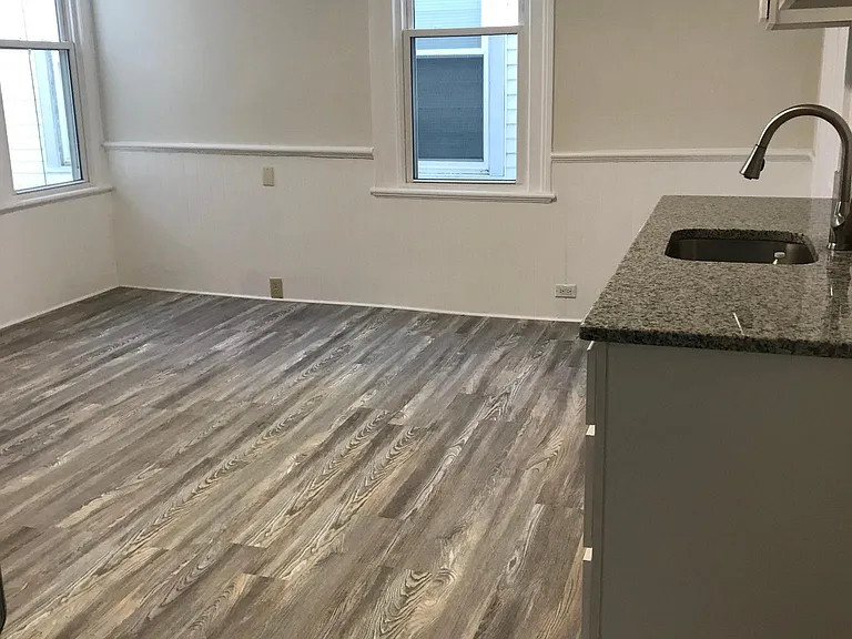 439 3rd Ave #2 — Photo 5