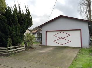 7667 Adrian Dr, Rohnert Park, CA 94928