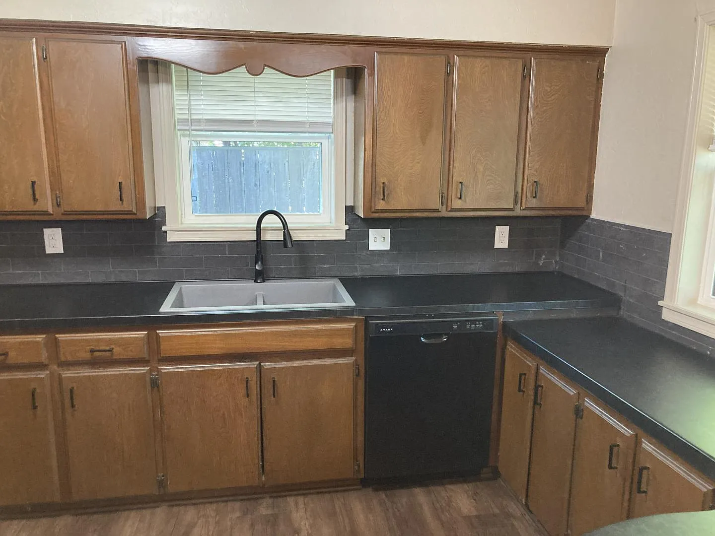 1118 E Knapp Ave — Photo 2
