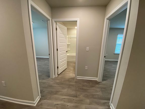 20220330_200453596_iOS_03312022