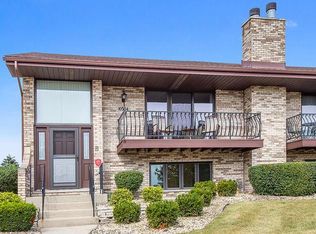 10504 Lynn Dr, Orland Park, IL 60467