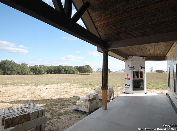 4th image of 179 Triple Bend Dr