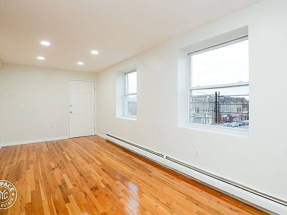 2nd image of 1635 Prospect Pl #3