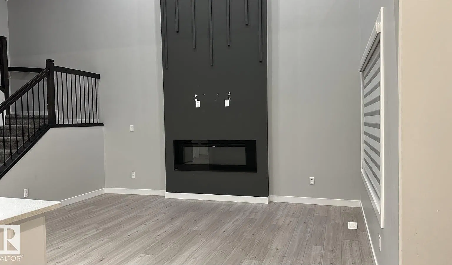 3 bed, 2.5 bath, 2106 sqft, $2,500 — Photo 2