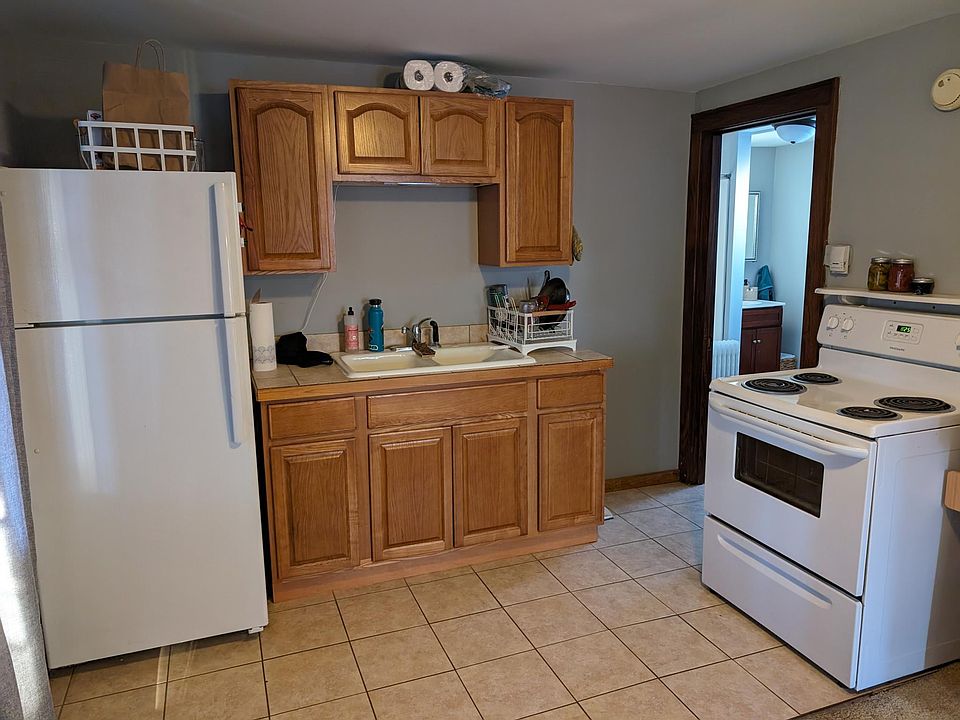 1st image of 46 W Main St #1