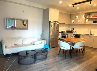 721 Anskar Ct #301, Coquitlam, BC V3J 0L4