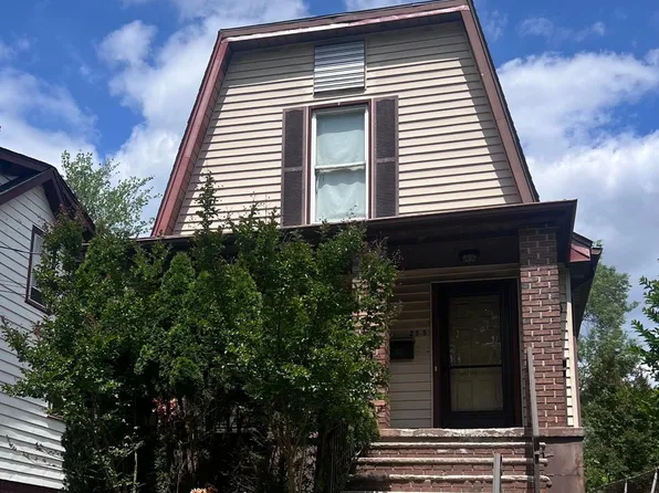 255 S 6th Ave, Highland Park, NJ 08904