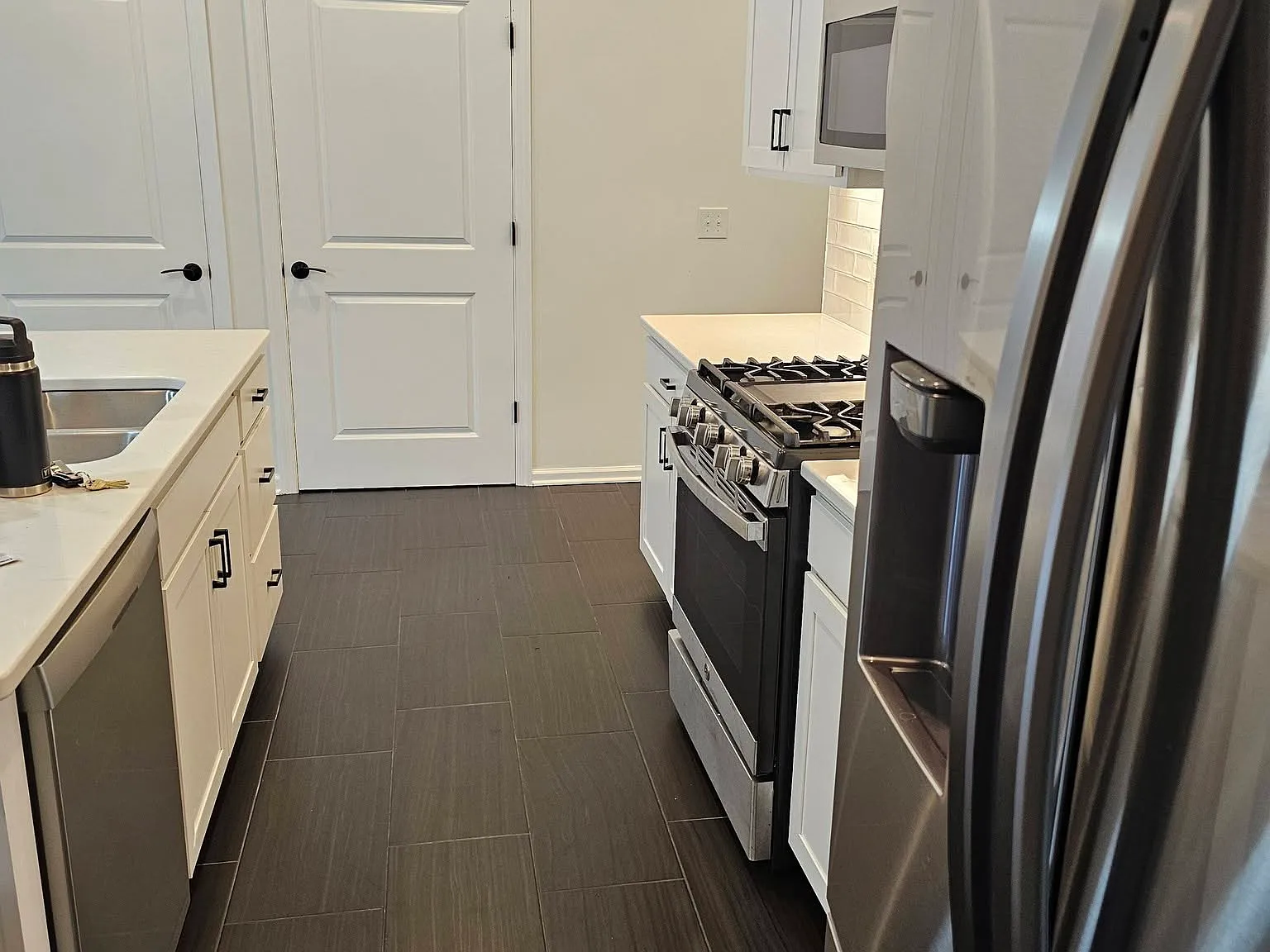 4 bed, 1824 sqft, $3,100 — Photo 4