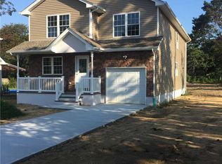 45 Lincoln Ave, Wyandanch, NY 11798