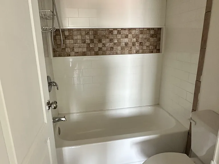 800 S Magnolia Ave #12 — Photo 7