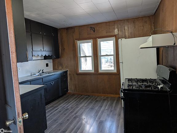 5th image of 113 Johnston St