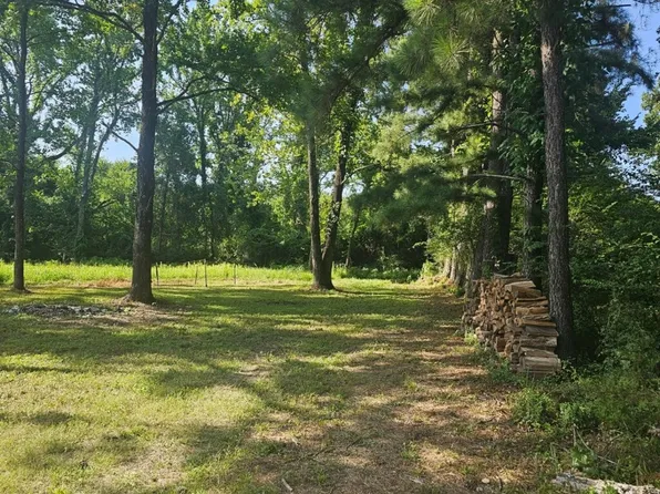 2824 Damask Ln #8, Alma, AR 72921