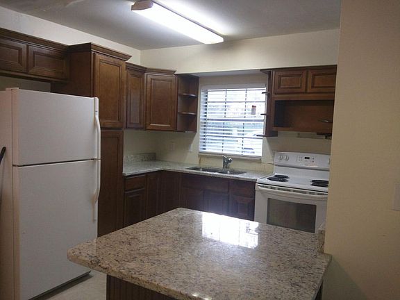 2nd image of 1304 E Muriel St
