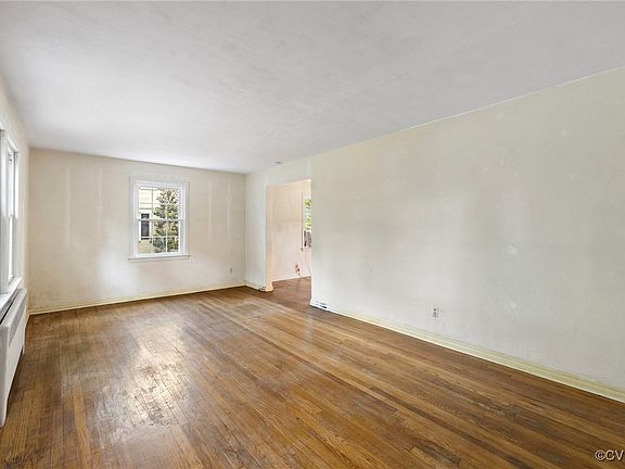 3rd image of 6223 Dustin Dr