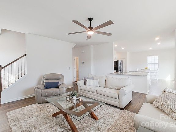 5th image of 7206 Teague Dr