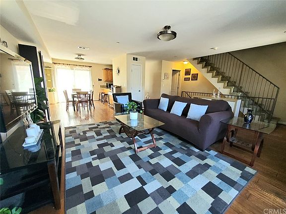 4th image of 1445 W 224th St Unit 11