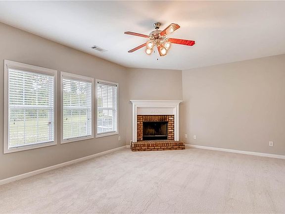 5th image of 2312 Crimson Creek Ln