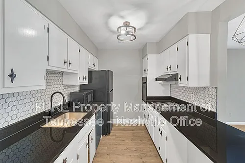 1302 Mercury Blvd #33 Photo 1