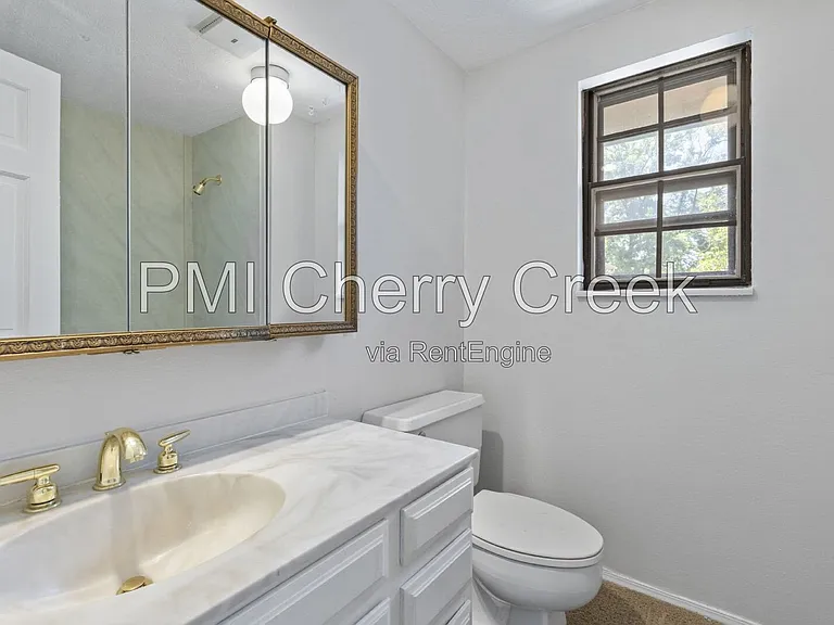207 S Ursula St — Photo 21