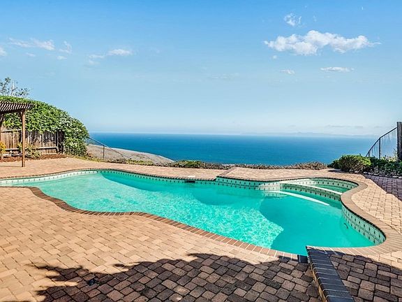 2nd image of 3250 Seaclaire Dr