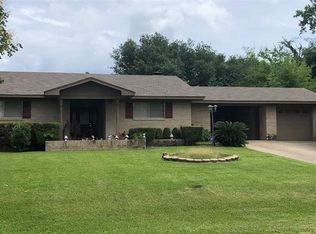 1231 Eden Dr, Longview, TX 75605