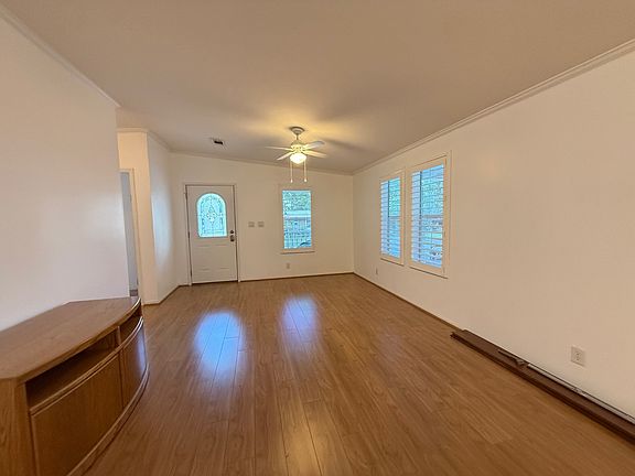 3rd image of 132 N Lake Dr #820