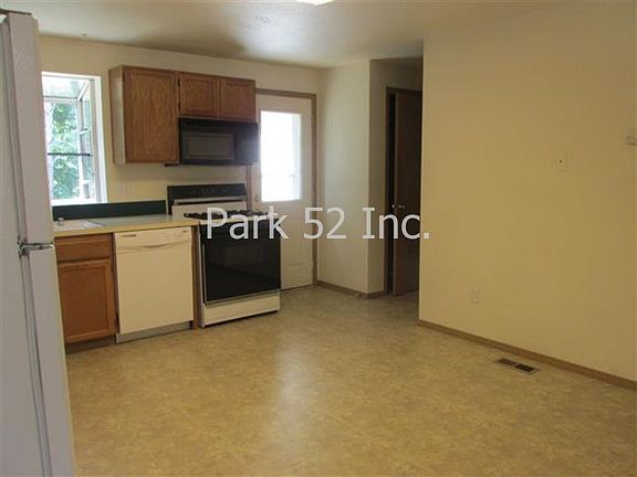 2nd image of 13812 107th Avenue Ct E #13814