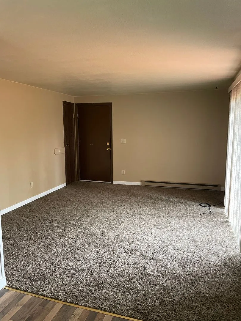 260 Shoshone — Photo 3