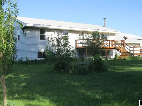 685 Sunnyview Dr, Thermopolis, WY 82443