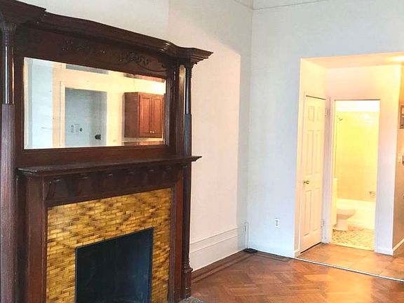 2nd image of 150 W 76th St APT 3A