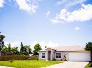 3208 Vista Palm Dr, Edgewater, FL 32141