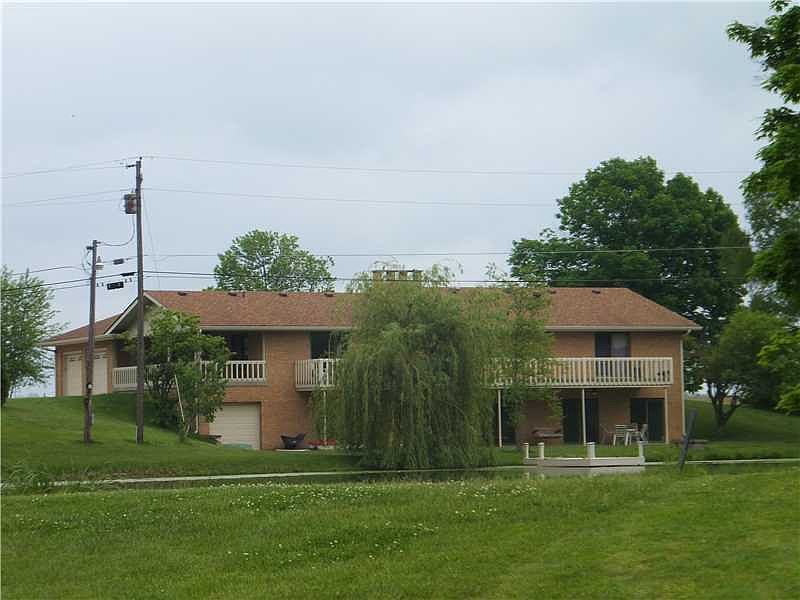 1st image of 907 S Country Club Dr