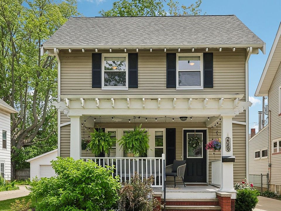 1st image of 2069 Carabel Ave