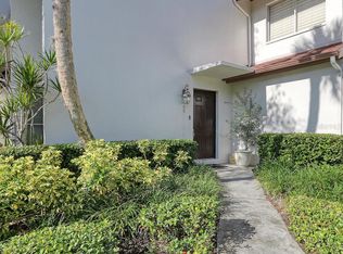 7551 Cumberland Rd APT 9, Seminole, FL 33777