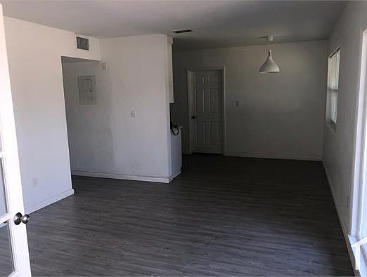 4th image of 4280 NE 16th Ave