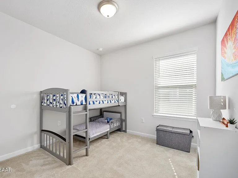 377 Crestwind Dr — Photo 16