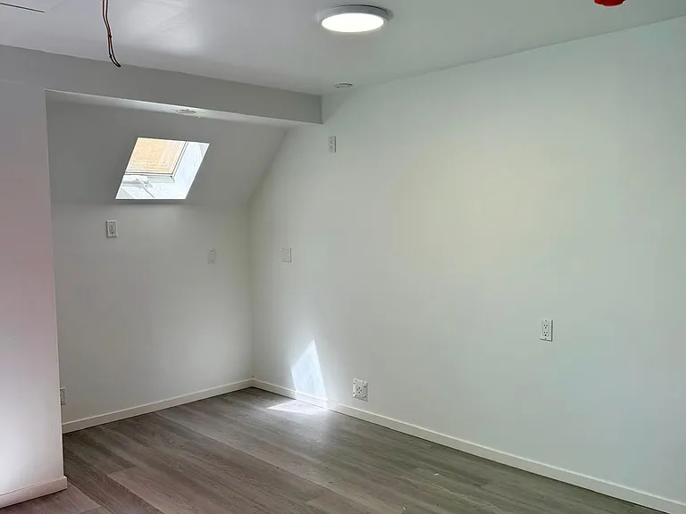 10551 Gilbert Rd — Photo 10