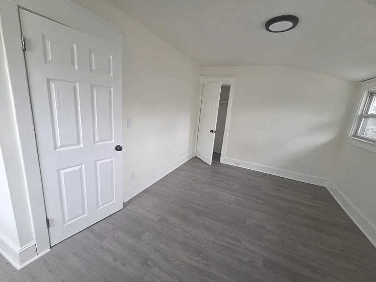 242 S Cook Ave — Photo 6