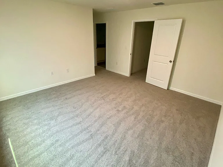 392 Preston Cove Dr — Photo 7