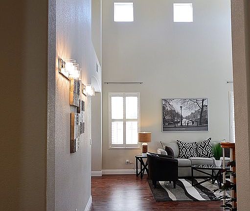 5th image of 3129 Aaron Dr