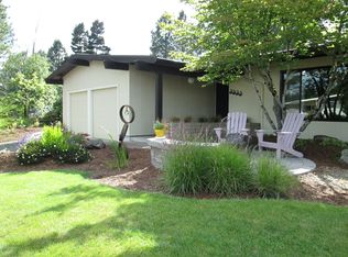 3333 SW Ridge Dr, Portland, OR 97219