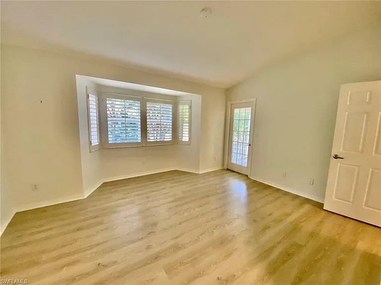 1096 Woodshire Ln #C212 — Photo 13