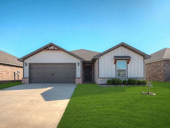 2nd image of 1701 Maroon Dr