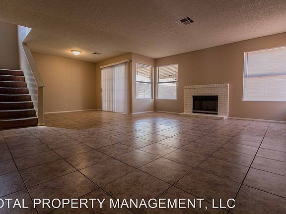 3rd image of 1311 Clagett Ln