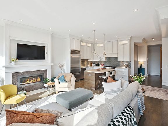 5th image of 1320 W Wrightwood Ave #3