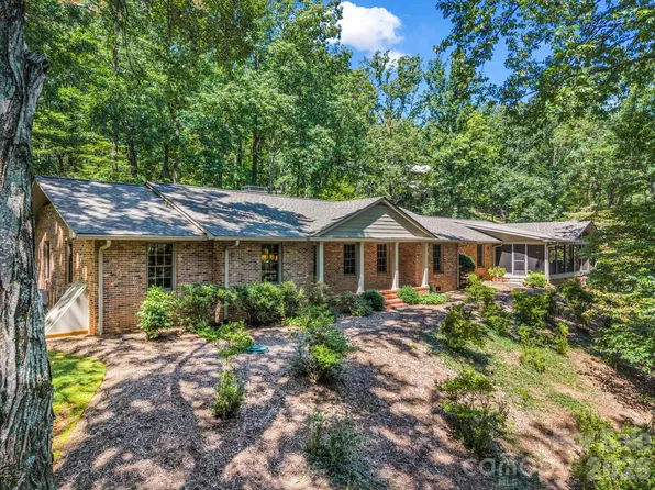 280 Overlook Cres, Tryon, NC 28782